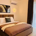Apartment Exclusive 1br In One Cotroceni Bukarest