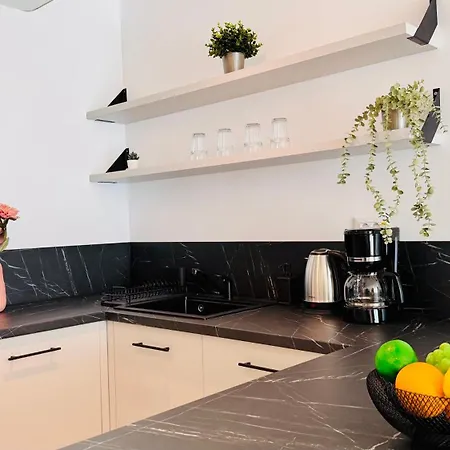 Exclusive 1br In One Cotroceni Boekarest