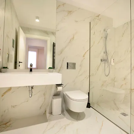 Exclusive 1br In One Cotroceni Апартаменти Бухарест