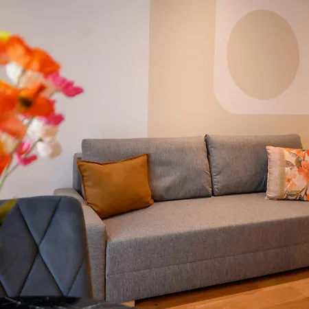 Апартаменти Exclusive 1br In One Cotroceni